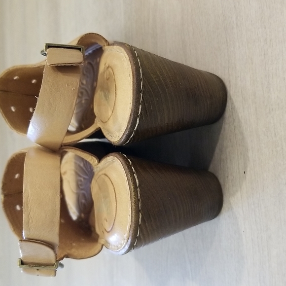 Born Galoa Slingback Size 9M Natural Color - Picture 8 of 14